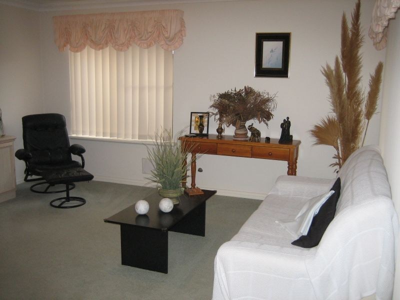 24B Twin Branch Rise, Leeming WA 6149