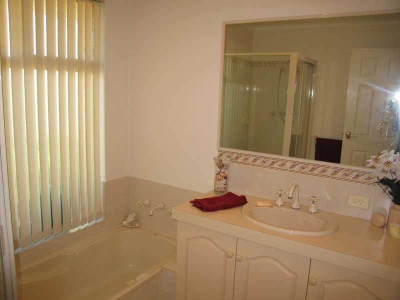 24B Twin Branch Rise, Leeming WA 6149