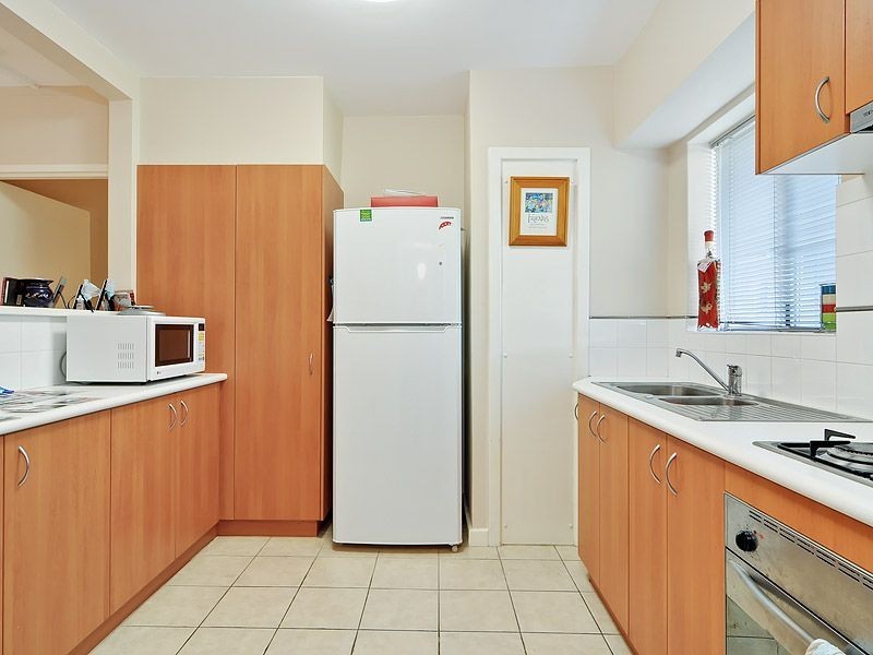 28/15 Friar John Way, Coolbellup WA 6163