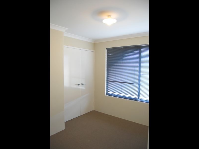 32 Waterfields Drive, Bertram WA 6167