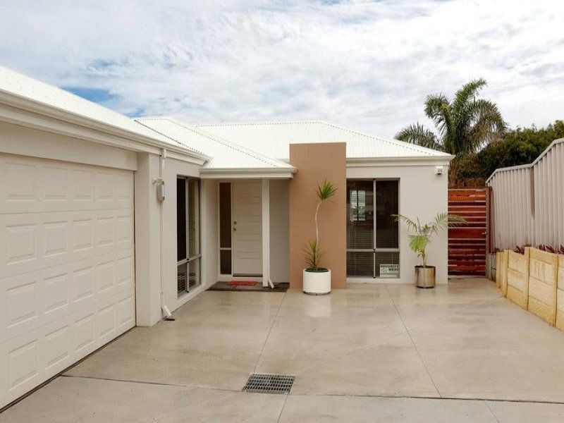 14a Erpingham, Hamilton Hill WA 6163