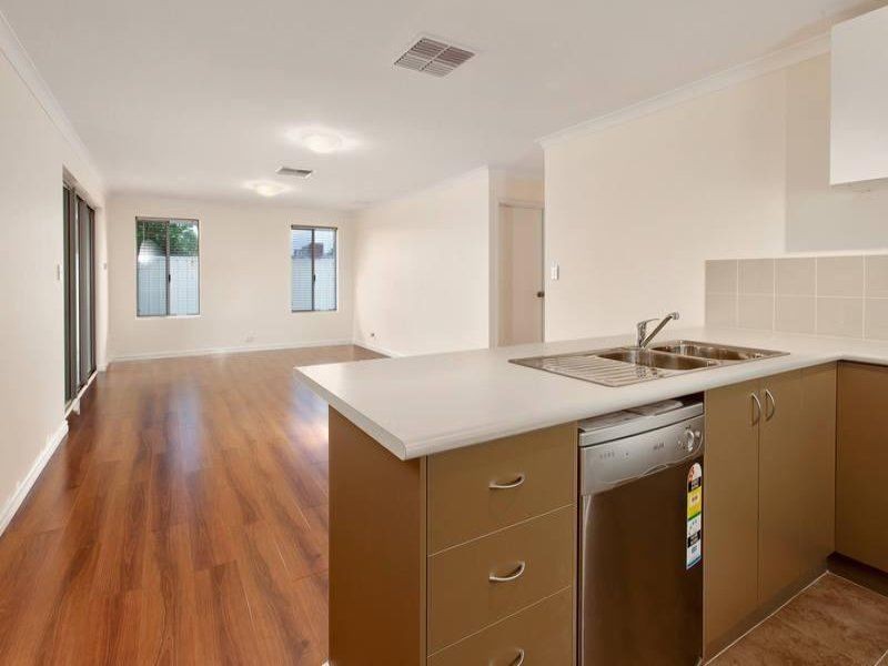 14a Erpingham, Hamilton Hill WA 6163