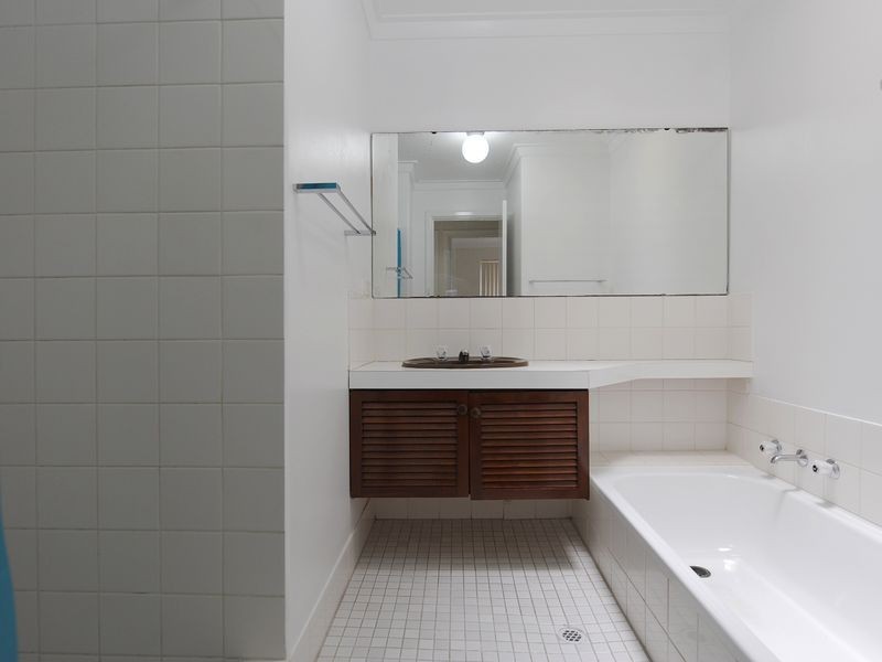 16 Gracechurch Crescent, Leeming WA 6149