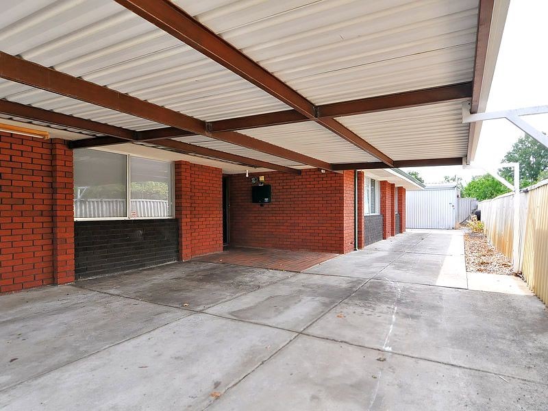 17 Earls Court, Thornlie WA 6108