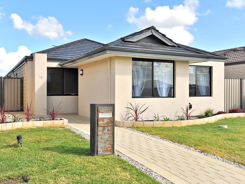 16 Padua Road, Piara Waters WA 6112