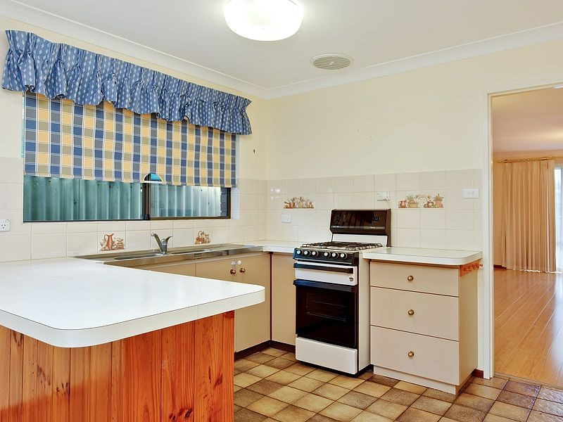 40 Burnett Avenue, Leeming WA 6149