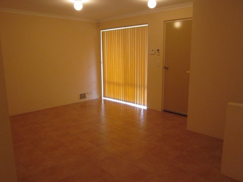 5 Daley Close, Atwell WA 6164