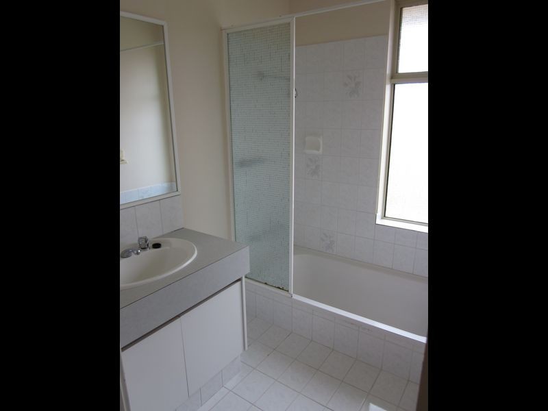 5 Daley Close, Atwell WA 6164