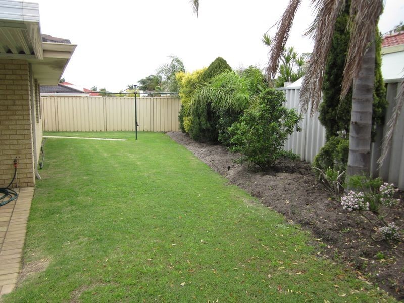 5 Daley Close, Atwell WA 6164