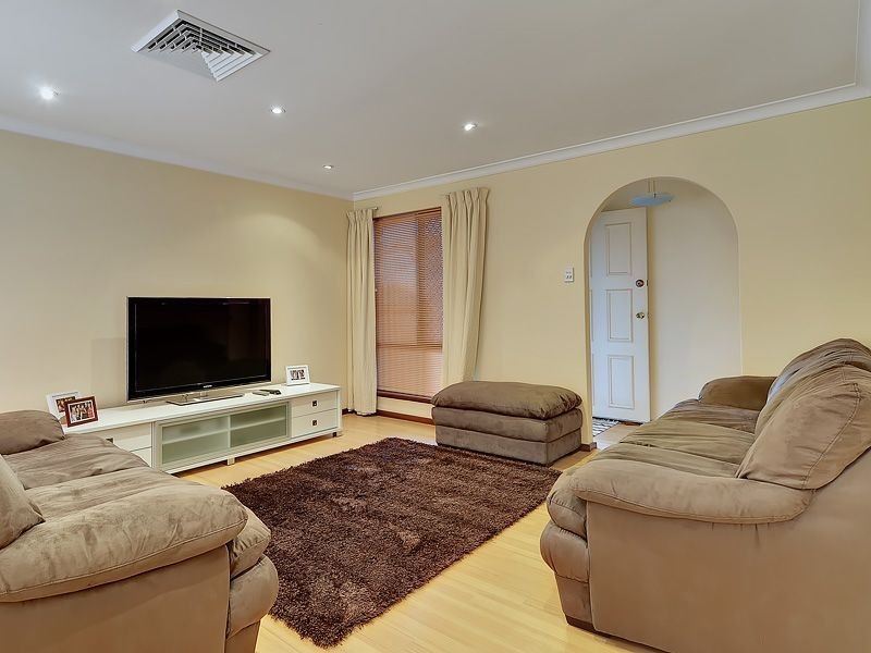 17A Chaparral Crescent, Willetton WA 6155