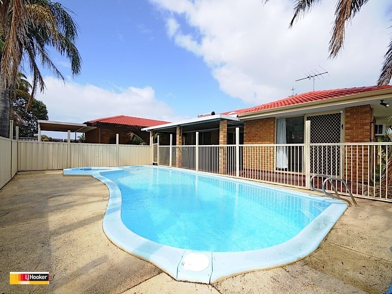 4 Daly Court, Leeming WA 6149