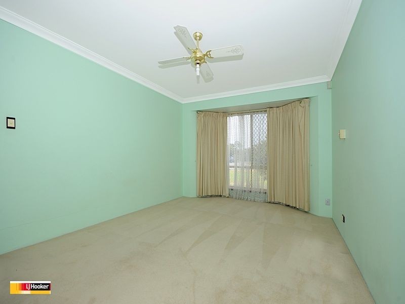 4 Daly Court, Leeming WA 6149