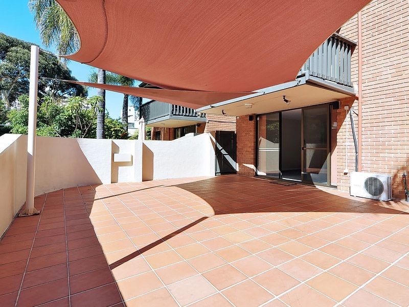 4/3 Darley Street, South Perth WA 6151