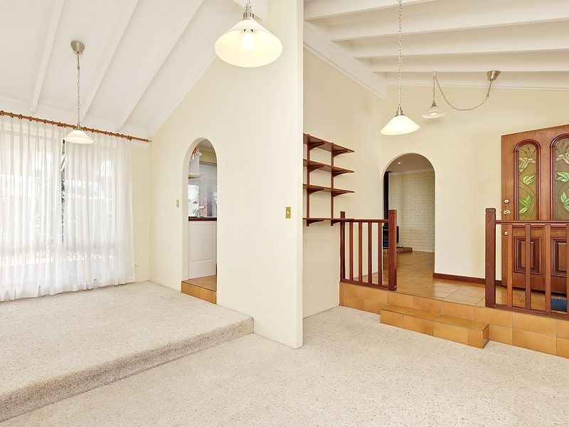 5 Hassel Court, Bull Creek WA 6149