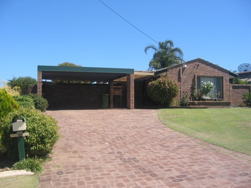 110 Bolderwood Drive, South Lake WA 6164