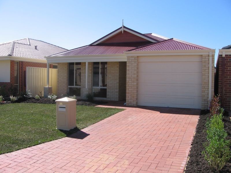 27b Leicester Crescent, Canning Vale WA 6155