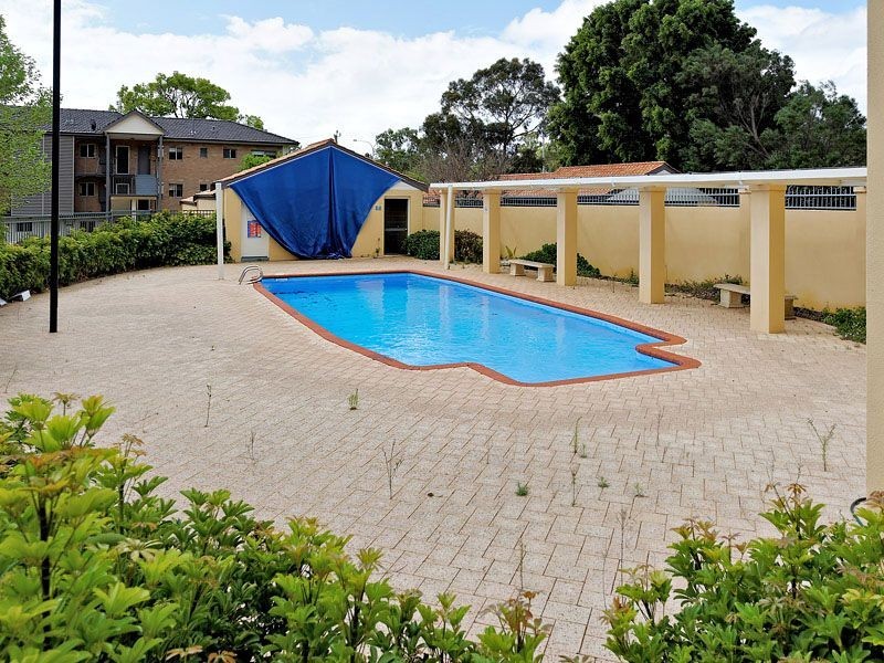 8/79 Waverly Road, Coolbellup WA 6163