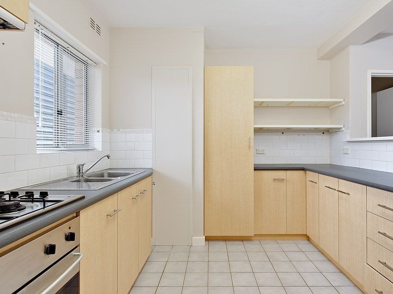 8/79 Waverly Road, Coolbellup WA 6163