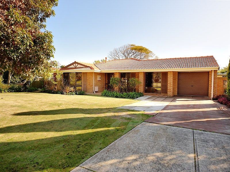 15 San Miguel Drive, Leeming WA 6149