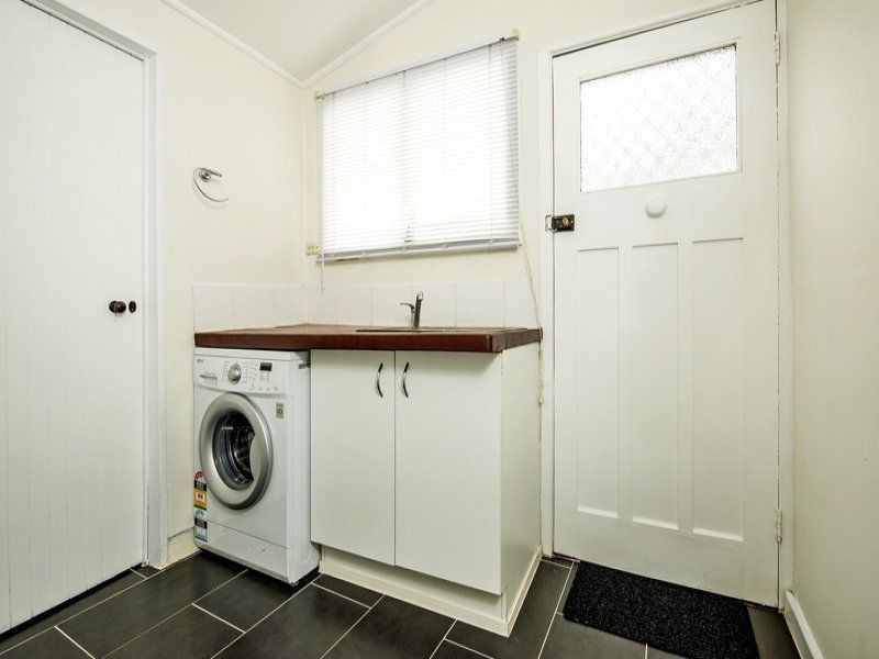 17 Avenell Road, Bayswater WA 6053