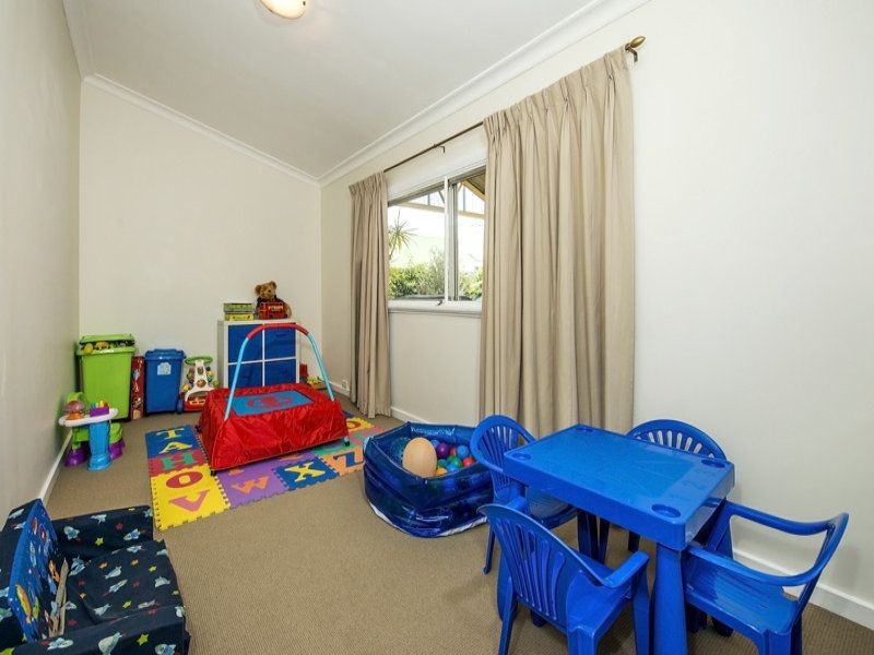 17 Avenell Road, Bayswater WA 6053