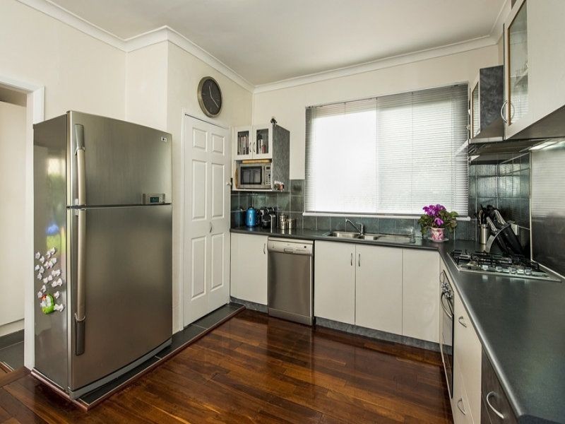 17 Avenell Road, Bayswater WA 6053