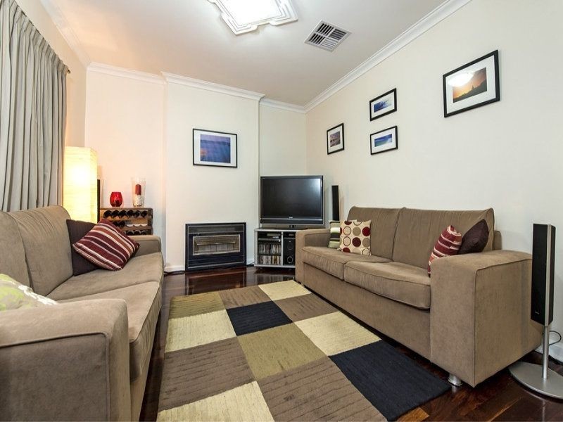 17 Avenell Road, Bayswater WA 6053