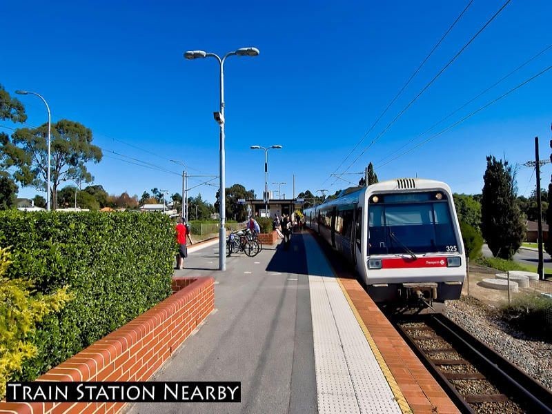 17 Avenell Road, Bayswater WA 6053