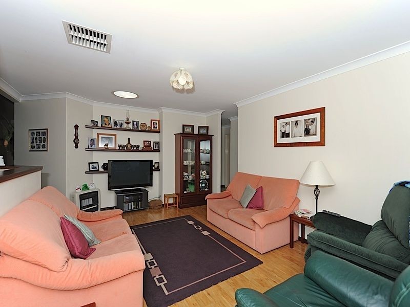 62 Aulberry Parade, Leeming WA 6149