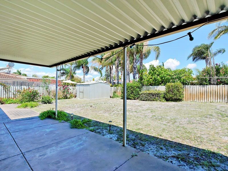 8 Rolland Court, Leeming WA 6149