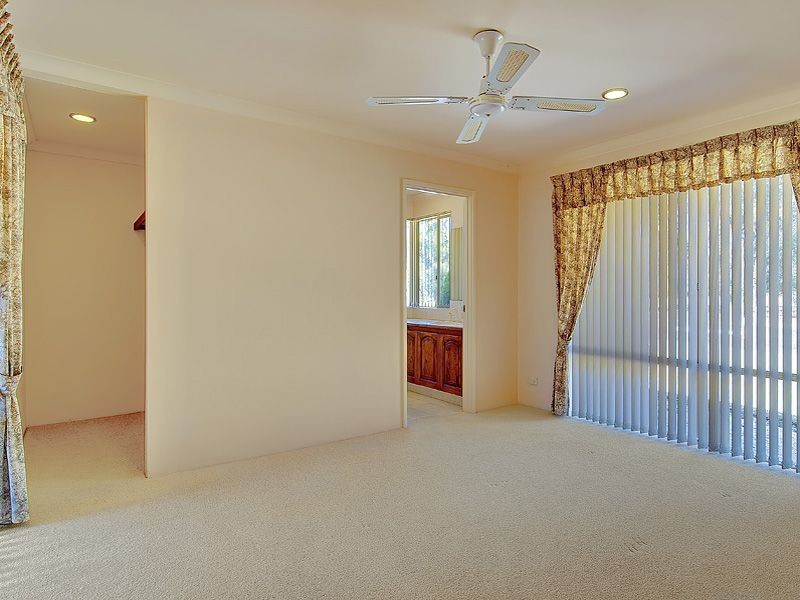 2 Oakland Heights, Leeming WA 6149