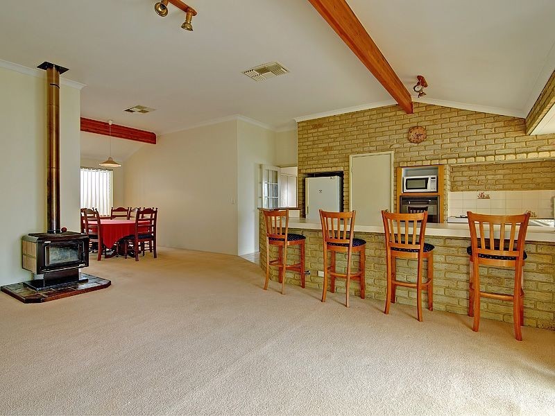 94 Sylvan Crescent, Leeming WA 6149