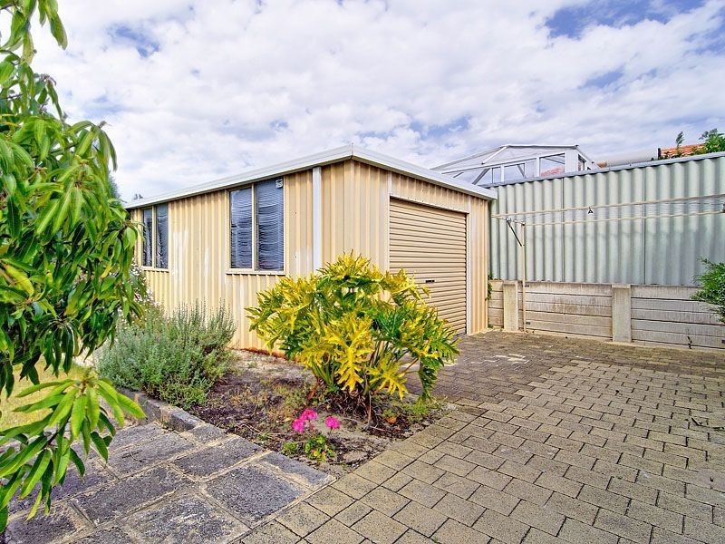 94 Sylvan Crescent, Leeming WA 6149