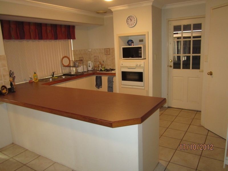 8 Minyon Circuit, Atwell WA 6164