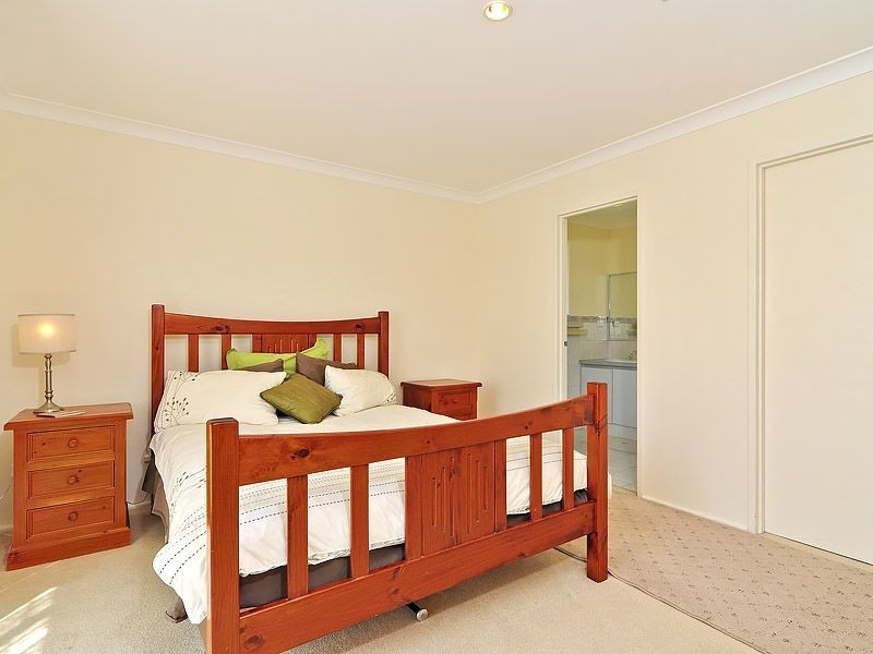 11 Calley Drive, Leeming WA 6149