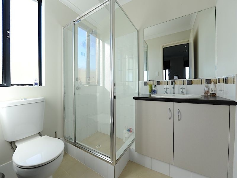 1 Caterpillar Road, Success WA 6164