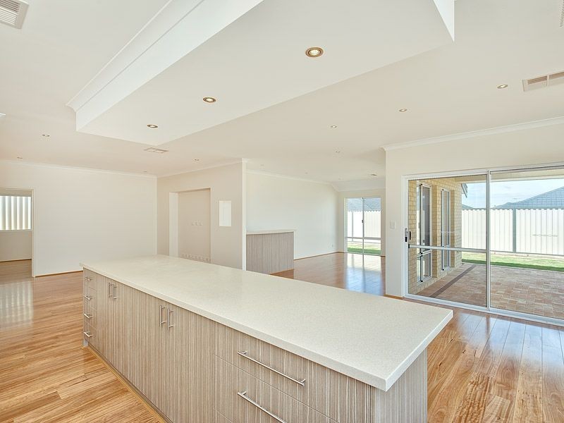 45 Belmore Bend, Aubin Grove WA 6164