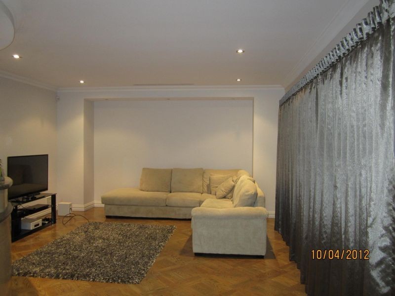 2/131 Esplanade, Rockingham WA 6168