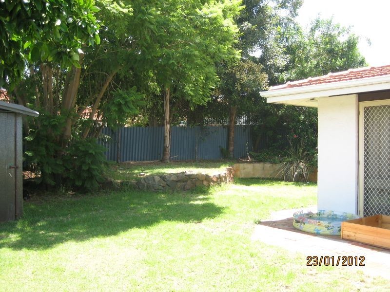 5 Stoddart Way, Bateman WA 6150