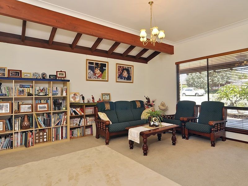 11 Cardinal Crescent, Leeming WA 6149