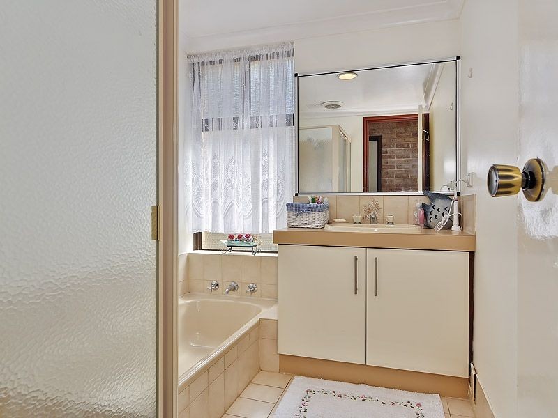 11 Cardinal Crescent, Leeming WA 6149