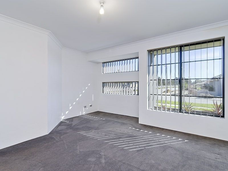 14 Macdougal Way, Harrisdale WA 6112