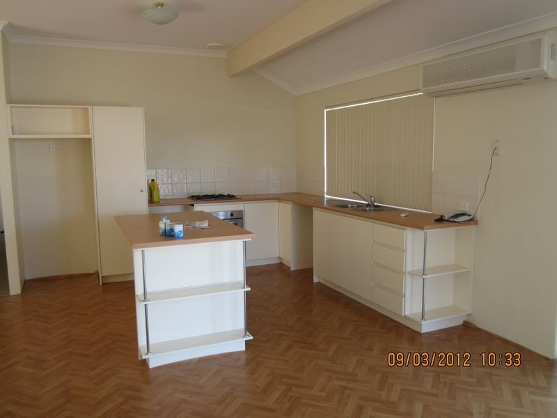 5 Lambeth Circle, Wellard WA 6170