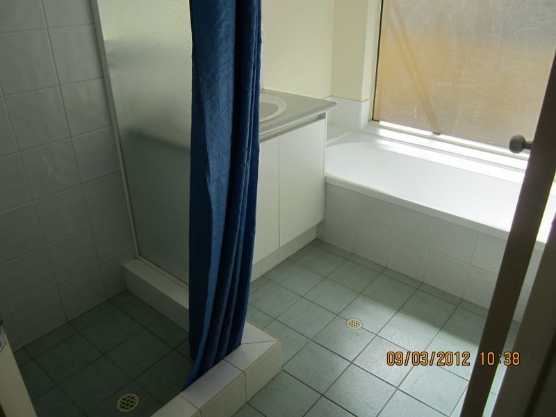 5 Lambeth Circle, Wellard WA 6170