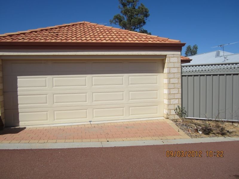 5 Lambeth Circle, Wellard WA 6170