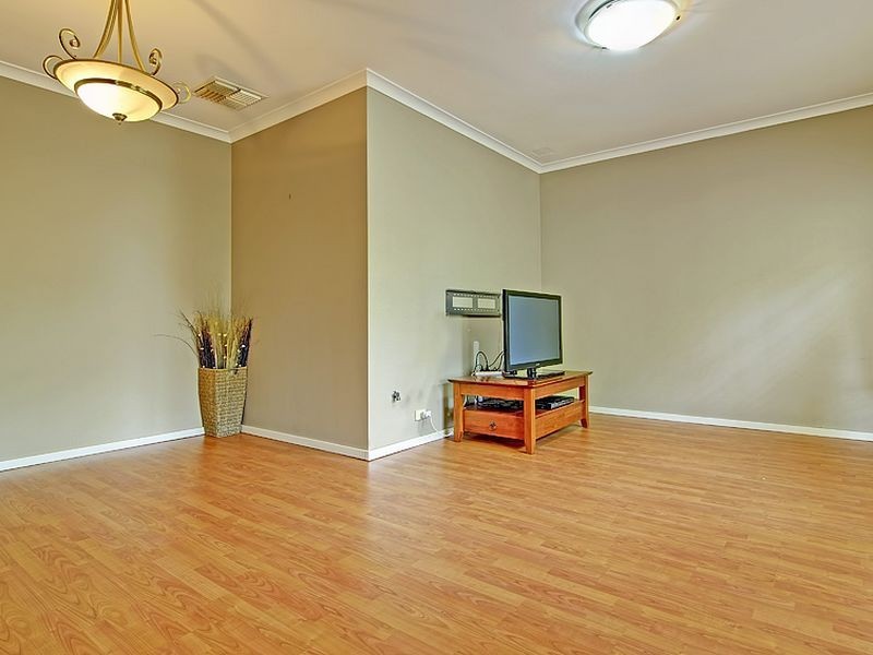 184 Glen Iris Drive, Jandakot WA 6164