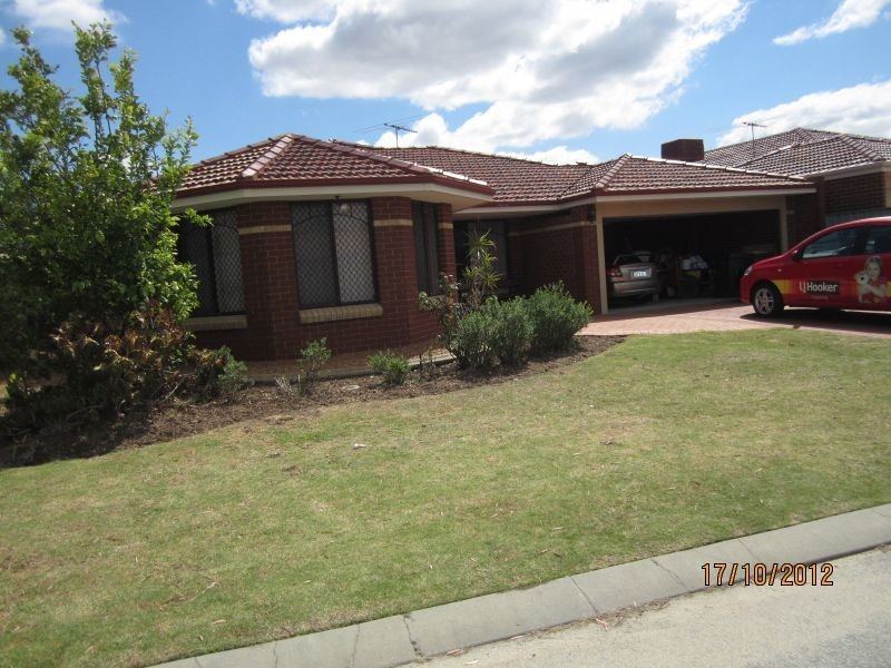 27 Lombe Gardens, Atwell WA 6164