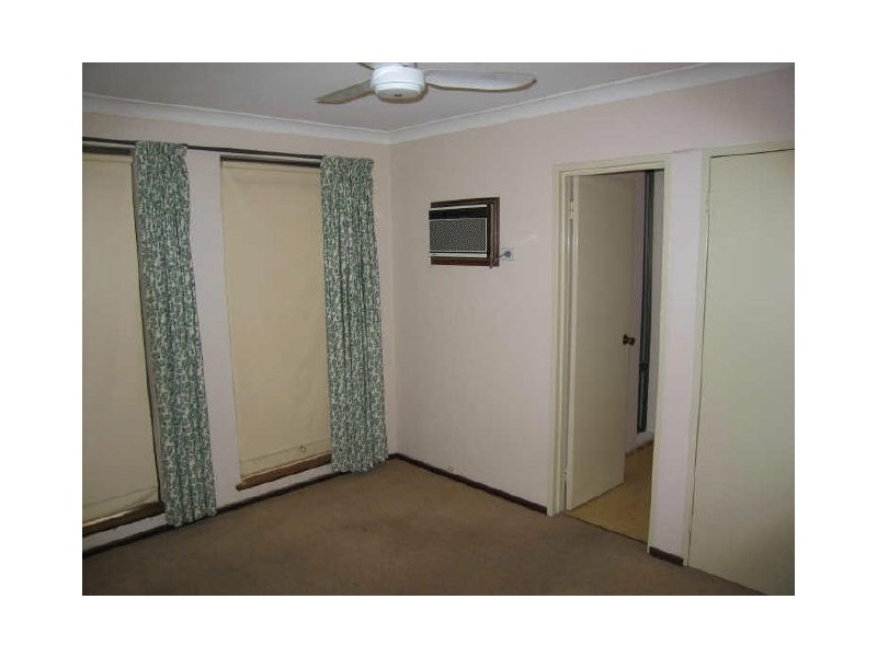 18 Mallard Way, Bibra Lake WA 6163