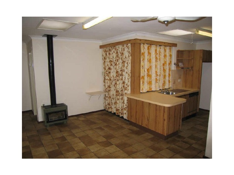 18 Mallard Way, Bibra Lake WA 6163