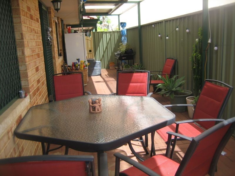4 Molloy Circuit, Atwell WA 6164